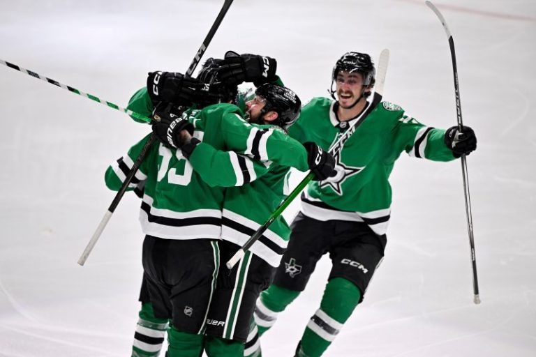 Jets star scores after father’s death, but Stars win in OT: Highlights